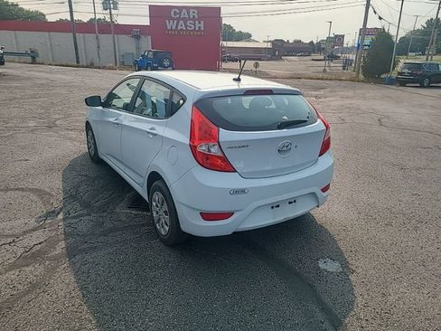 Used 2017 Hyundai Accent SE FWD image 4