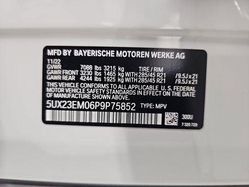 Used 2023 BMW X7 xDrive40i w/ Premium Package AWD/4WD image 39