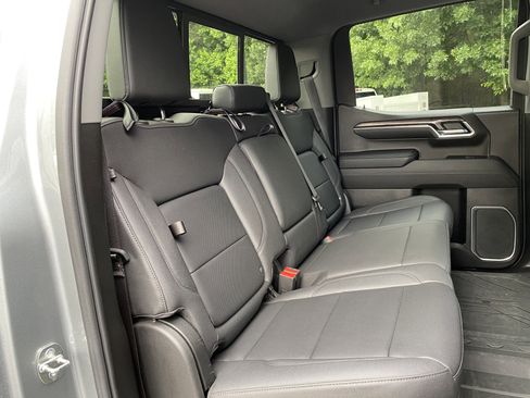 Used 2023 Chevrolet Silverado 1500 LTZ w/ Technology Package AWD/4WD image 39