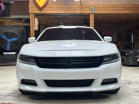 Used 2015 Dodge Charger R/T w/ Wheels & Tunes Group RWD image 3