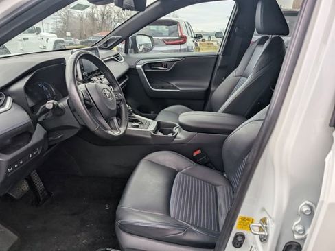 Used 2020 Toyota RAV4 XSE image 13
