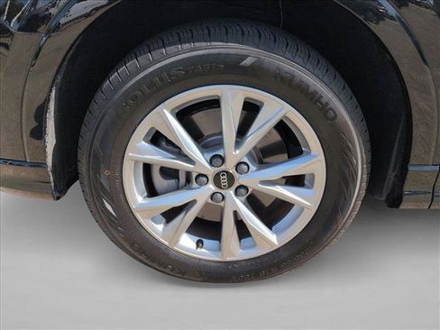 Used 2025 Audi Q3 2.0T Premium AWD/4WD image 24