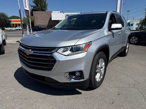 Used 2019 Chevrolet Traverse LT w/ LPO, Floor Liner Package FWD image 2