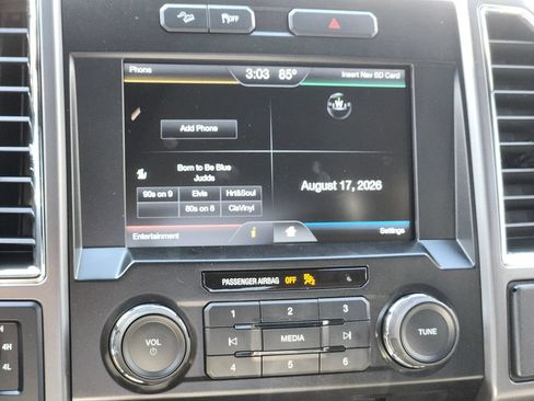 Used 2015 Ford F150 XLT w/ Equipment Group 302A Luxury AWD/4WD image 19