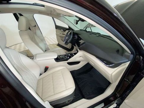 Used 2023 Buick Envision Avenir AWD/4WD image 38