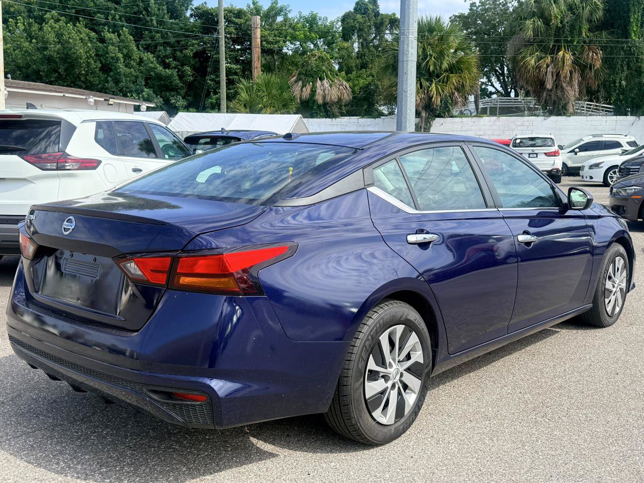 Used 2020 Nissan Altima 2.5 S FWD image 4