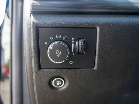 Used 2022 Jeep Grand Cherokee Laredo X AWD/4WD image 16