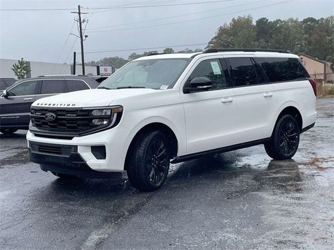 New 2025 Ford Expedition Max Platinum w/ Stealth Appearance Package image 24