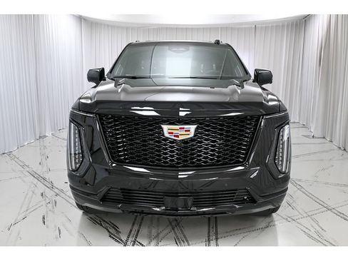 New 2026 Cadillac Escalade ESV Platinum Sport w/ LPO, ONYX Package image 3