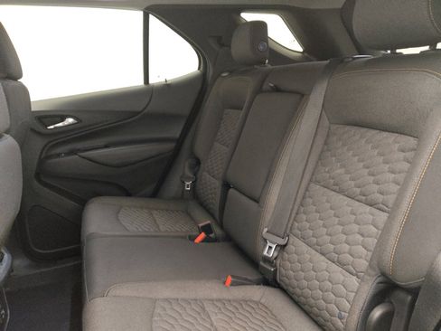 Used 2019 Chevrolet Equinox LT image 18