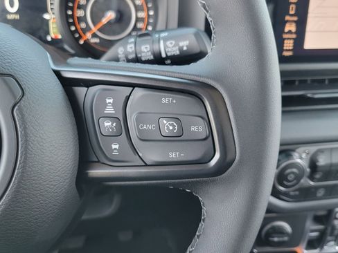 New 2026 Jeep Wrangler Unlimited Rubicon w/ Xtreme 35 Tire Package image 6