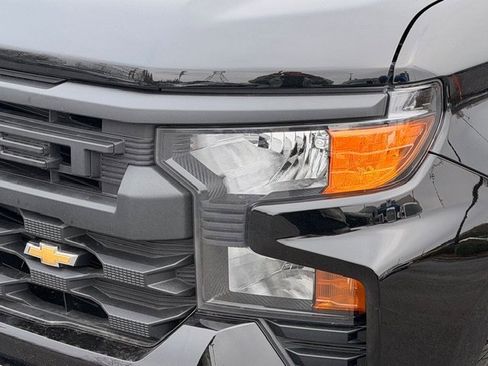 Used 2026 Chevrolet Silverado 1500 Custom image 18