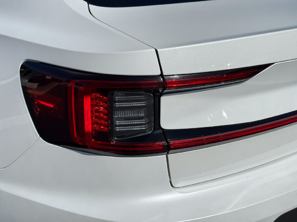 Used 2024 Polestar Polestar 2 AWD/4WD image 10