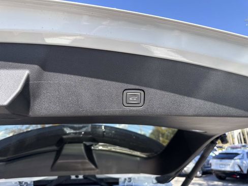 New 2025 Cadillac XT6 Premium Luxury w/ Platinum Package image 11