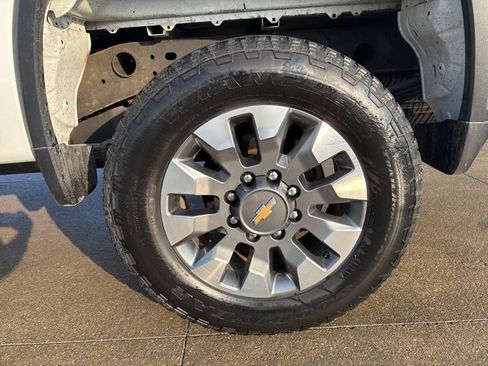 Used 2022 Chevrolet Silverado 2500 Custom w/ Custom Convenience Package image 49