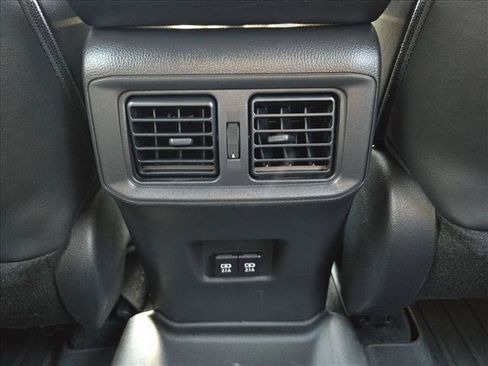 Used 2021 Toyota RAV4 XSE w/ XSE Grade Weather Package AWD/4WD image 18