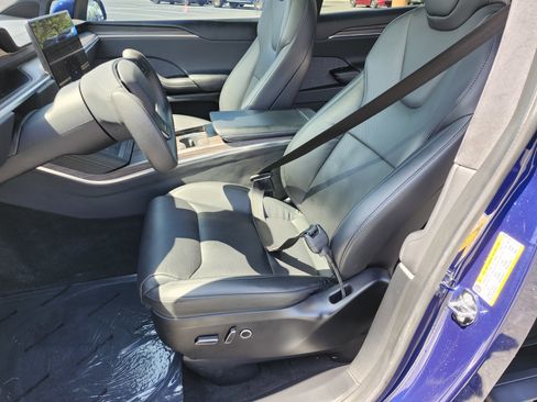 Used 2023 Tesla Model X AWD/4WD image 24