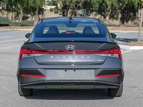 New 2026 Hyundai Elantra Sport image 6