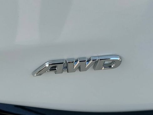 Used 2023 Toyota RAV4 XSE AWD/4WD image 15