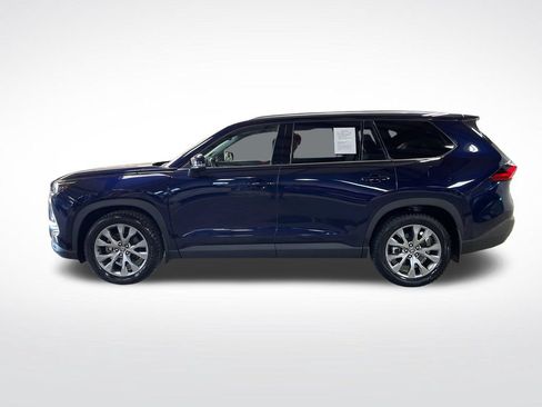 Used 2024 Toyota Grand Highlander AWD image 2