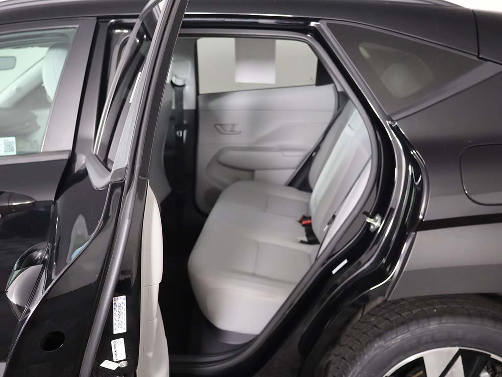 Used 2024 Hyundai Kona SEL w/ Convenience Package FWD image 30