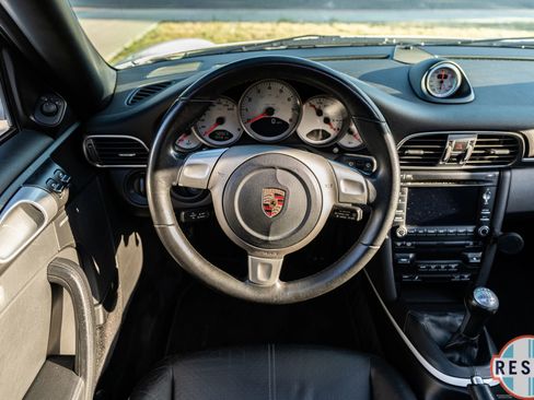 Used 2009 Porsche 911 Carrera S image 31