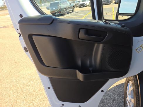 New 2026 RAM ProMaster 2500 w/ Quick Order Package 22G SLT image 5