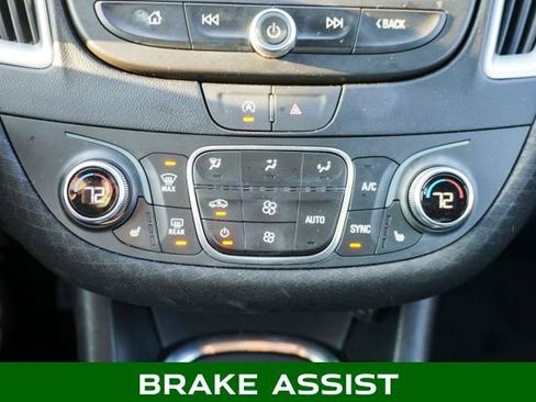 Used 2023 Chevrolet Malibu LT image 16