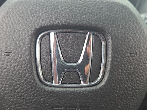 Used 2024 Honda HR-V Sport image 32