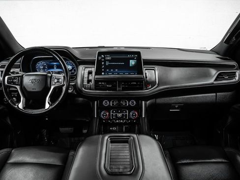 Used 2022 Chevrolet Tahoe Z71 w/ Luxury Package AWD/4WD image 20