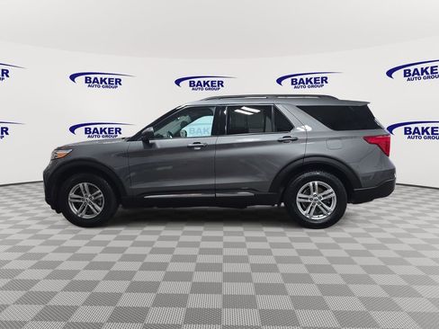 Used 2023 Ford Explorer XLT w/ Equipment Group 202A image 8