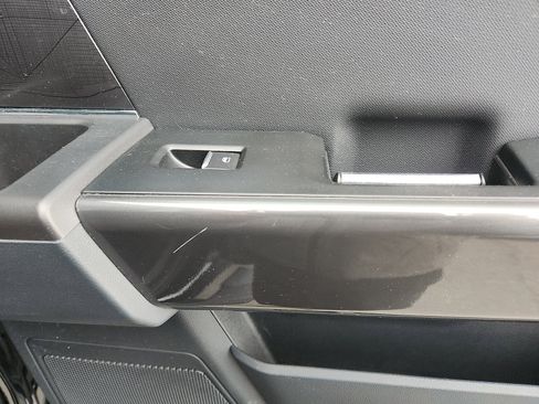 Certified 2022 Ford F150 XLT w/ Equipment Group 302A High image 31