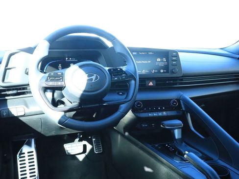 New 2026 Hyundai Elantra Sport image 9