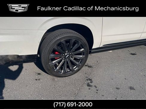 Certified 2025 Cadillac Escalade ESV V image 30