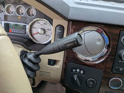 Used 2010 Ford F250 Cabela's image 20