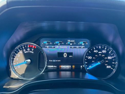 Used 2017 Ford F250 Lariat w/ Lariat Value Package AWD/4WD image 11
