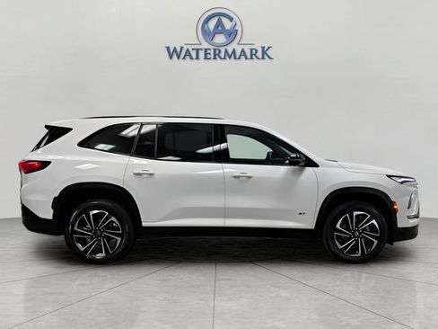 Used 2025 Buick Enclave Sport Touring image 6