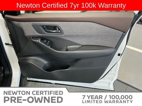 Used 2023 Nissan Rogue S FWD image 37
