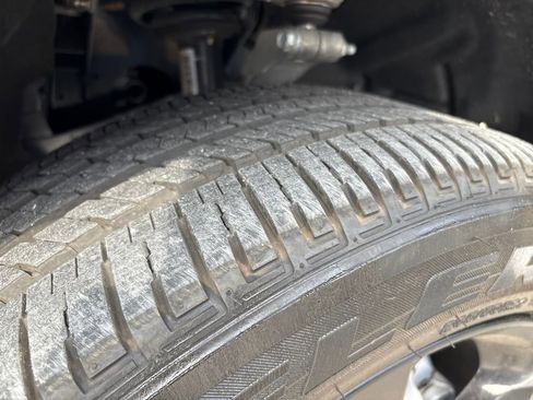 Used 2023 Jeep Grand Cherokee Altitude image 33