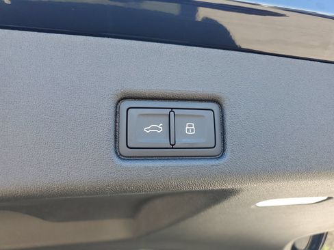 New 2026 Audi Q5 Prestige AWD/4WD image 9