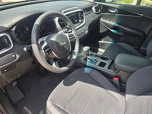 Used 2019 Kia Sorento L FWD image 20
