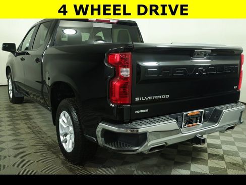 Used 2022 Chevrolet Silverado 1500 LT w/ Z71 Off-Road Package image 5