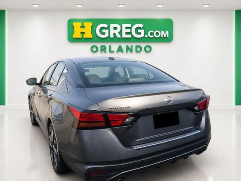 Used 2022 Nissan Altima 2.5 SR FWD image 2