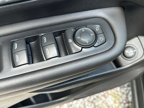 Used 2023 GMC Terrain SLE w/ Driver Convenience Package AWD/4WD image 22