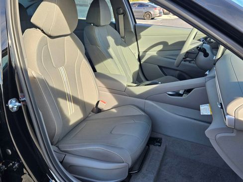 New 2026 Hyundai Elantra Sport FWD image 15
