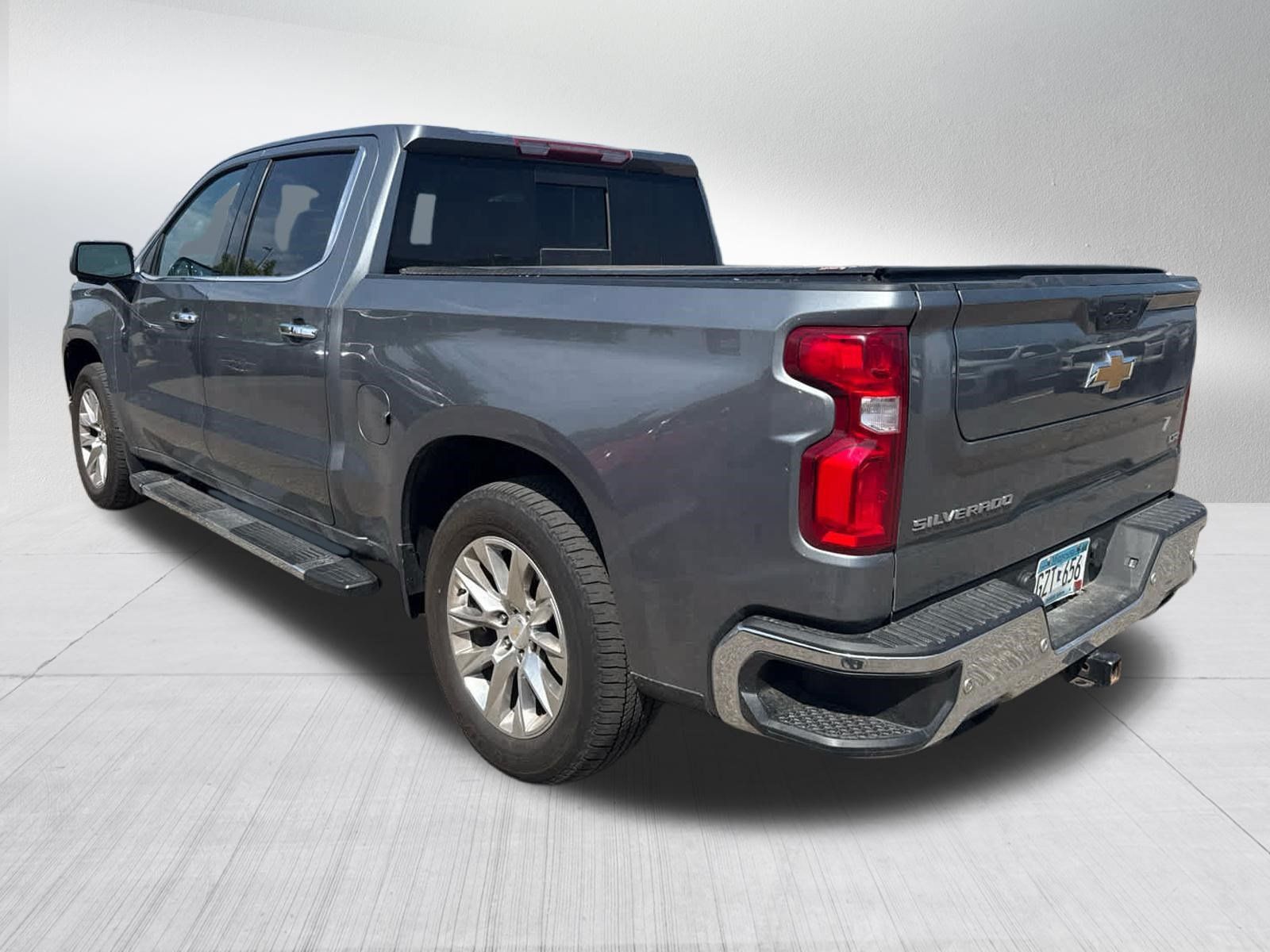 Used 2021 Chevrolet Silverado 1500 LTZ AWD/4WD image 3