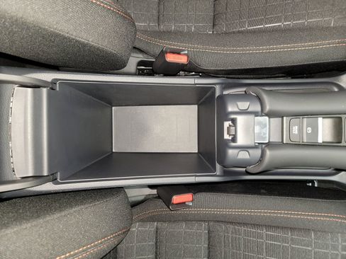 Certified 2025 Honda HR-V Sport image 28