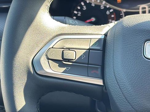 New 2026 Jeep Compass Latitude image 25