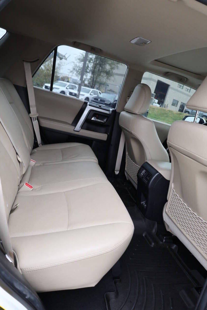 Used 2022 Toyota 4Runner Limited AWD/4WD image 16