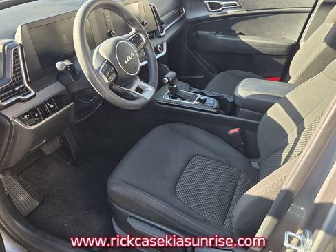 Used 2024 Kia Sportage LX FWD image 9